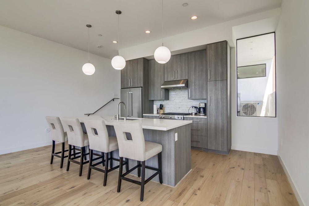 Virtual tour photo 10 of 46 for 2355 Front St
