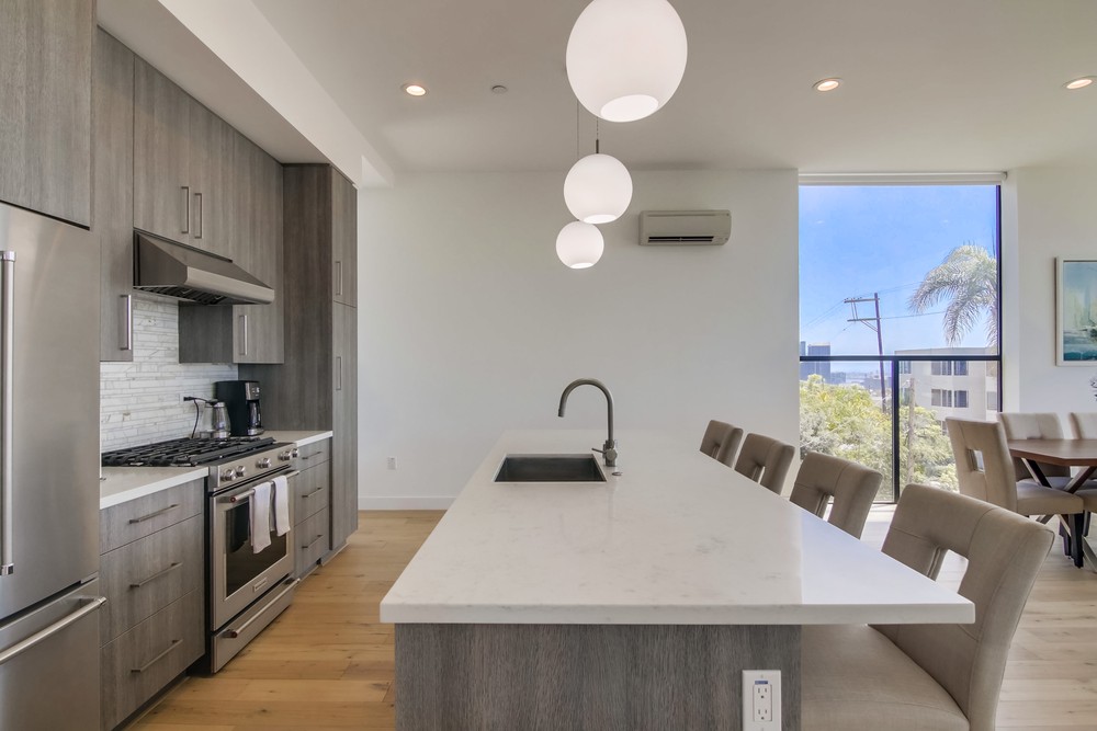 Virtual tour photo 13 of 46 for 2355 Front St