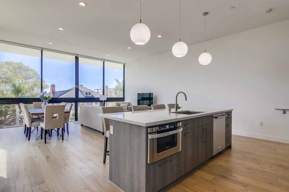 Virtual tour photo 16 of 46 for 2355 Front St