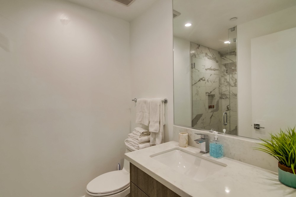 Virtual tour photo 26 of 46 for 2355 Front St