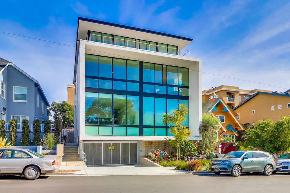 Virtual tour photo 1 of 39 for 2357 Front St
