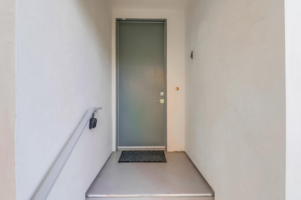 Virtual tour photo 8 of 39 for 2357 Front St