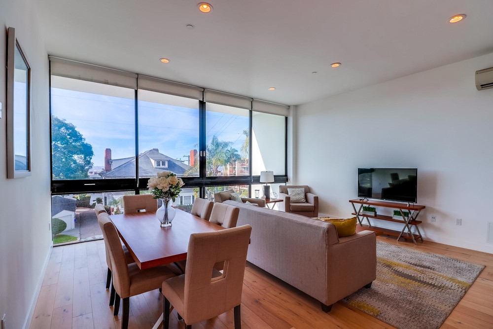 Virtual tour photo 12 of 39 for 2357 Front St