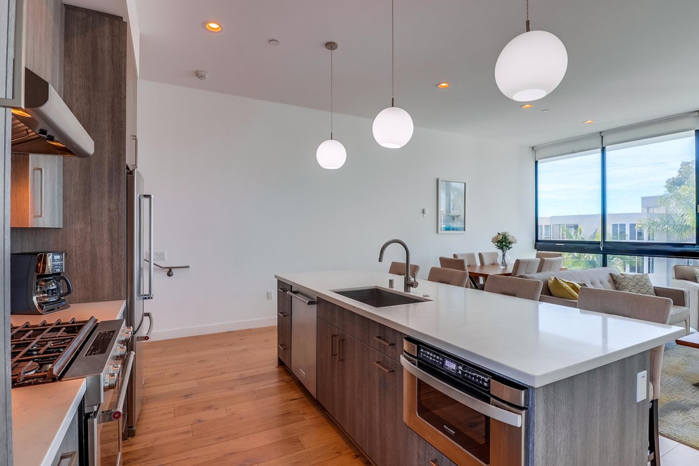 Virtual tour photo 19 of 39 for 2357 Front St