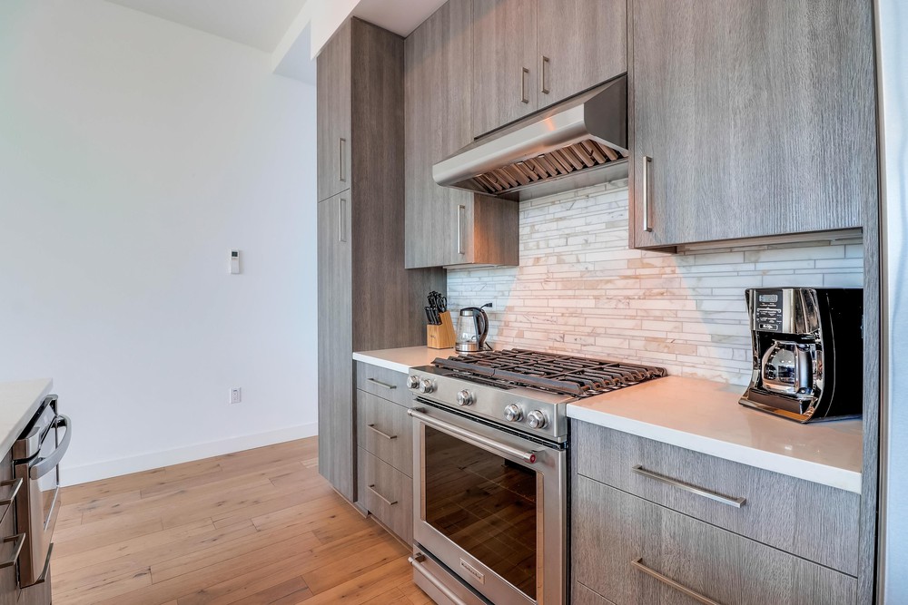 Virtual tour photo 20 of 39 for 2357 Front St