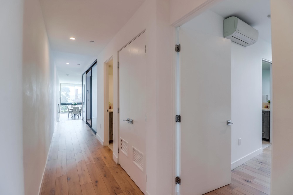 Virtual tour photo 28 of 39 for 2357 Front St