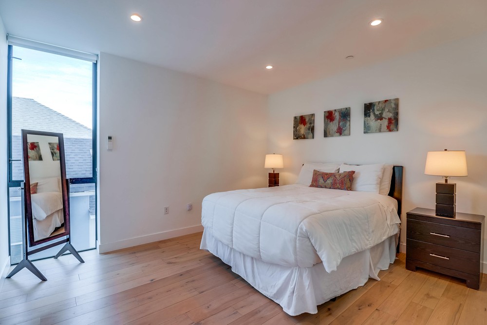 Virtual tour photo 29 of 39 for 2357 Front St