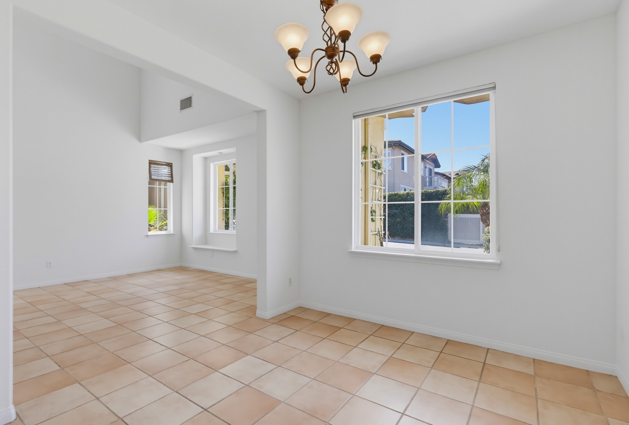 Virtual tour photo 14 of 88 for 2357 Promontory Dr