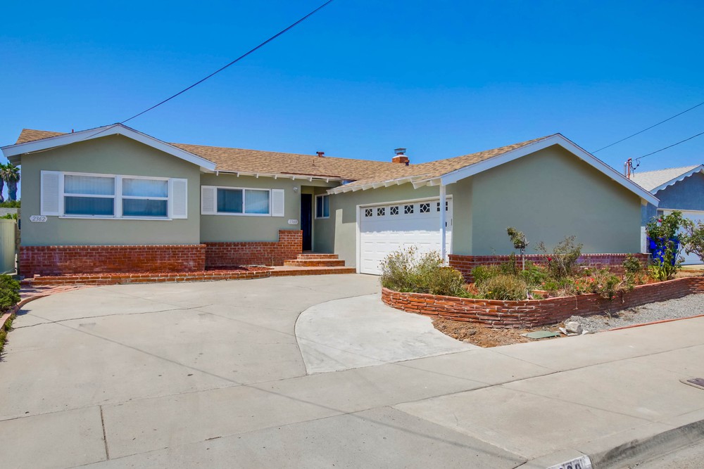 Virtual tour photo 1 of 22 for 2360 Casement St
