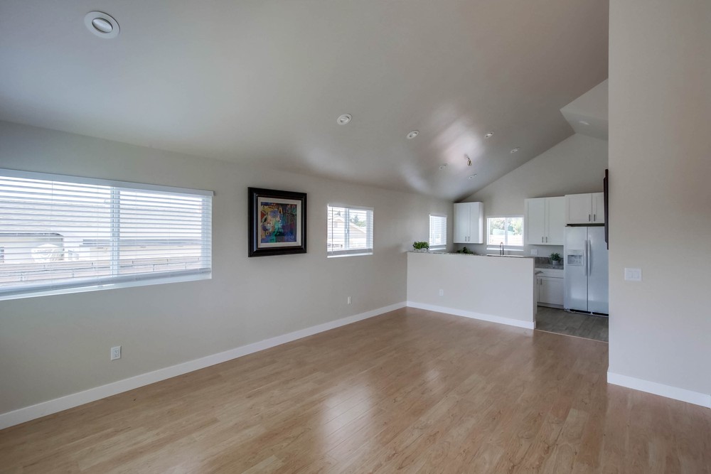 Virtual tour photo 4 of 22 for 2360 Casement St