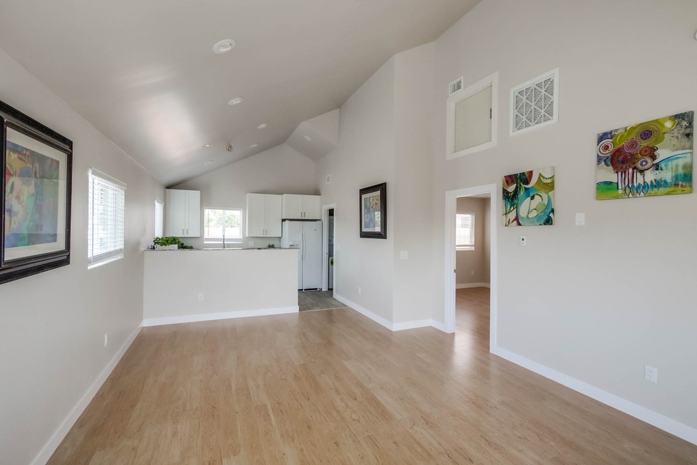 Virtual tour photo 6 of 22 for 2360 Casement St