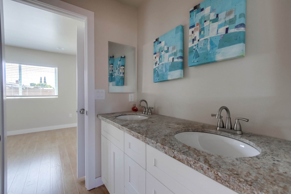 Virtual tour photo 14 of 22 for 2360 Casement St
