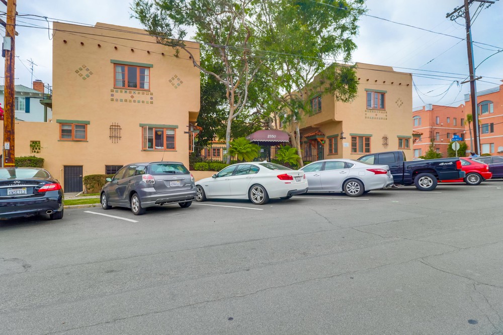 Virtual tour photo 3 of 24 for 2360 Third Ave