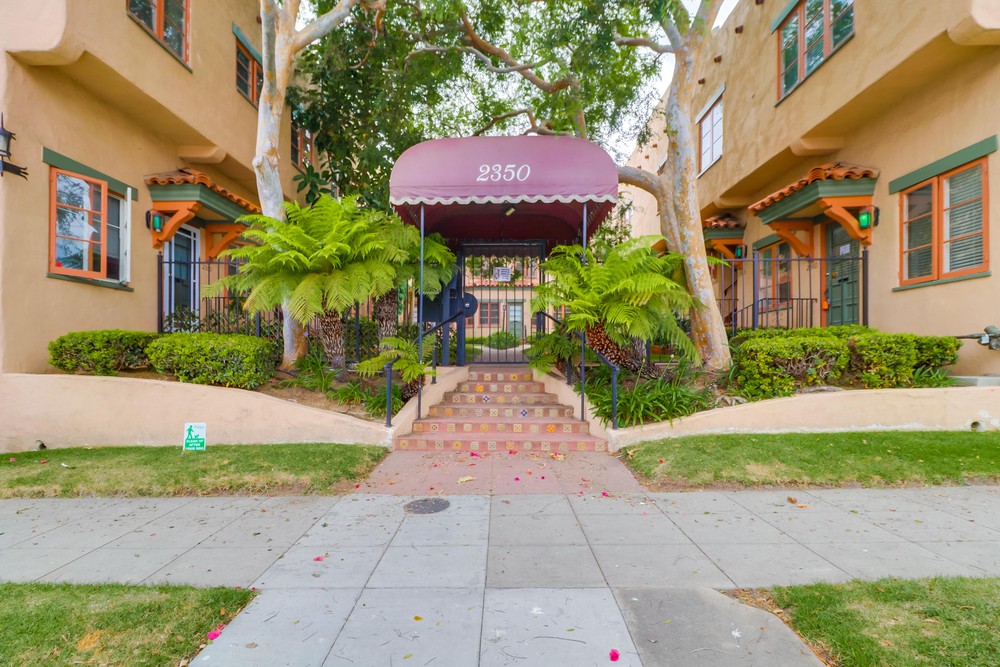 Virtual tour photo 4 of 24 for 2360 Third Ave