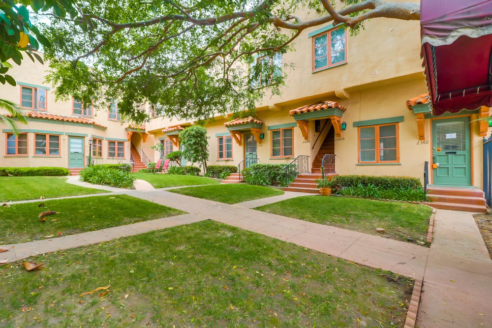 Virtual tour photo 5 of 24 for 2360 Third Ave