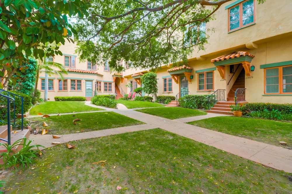Virtual tour photo 6 of 24 for 2360 Third Ave