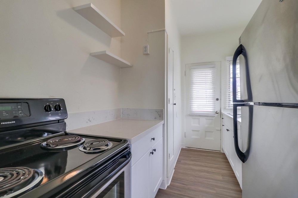 Virtual tour photo 18 of 24 for 2360 Third Ave