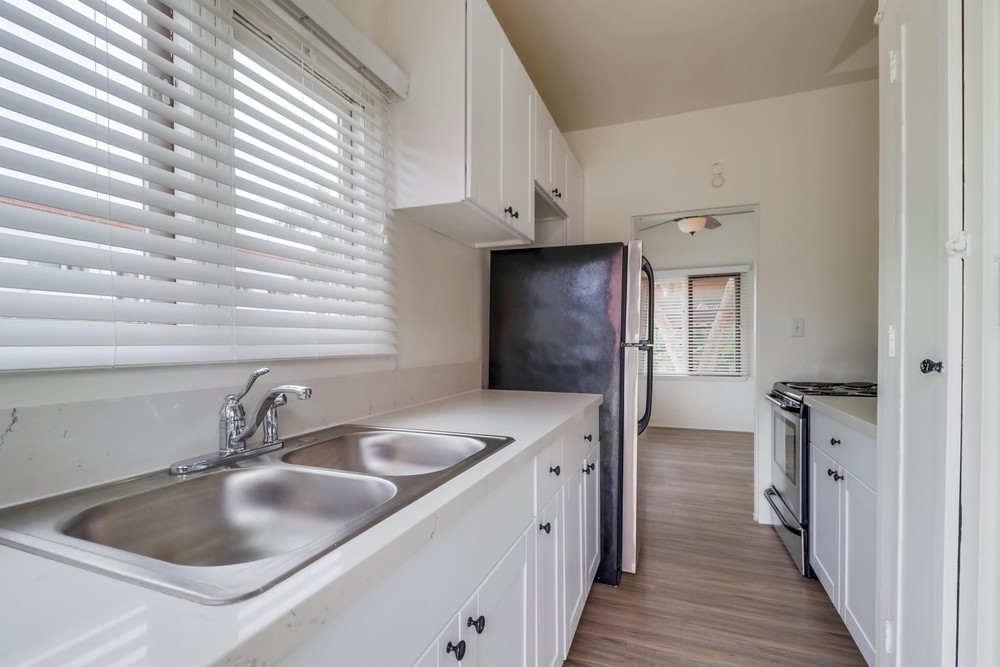 Virtual tour photo 20 of 24 for 2360 Third Ave
