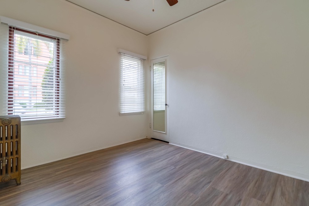 Virtual tour photo 22 of 24 for 2360 Third Ave