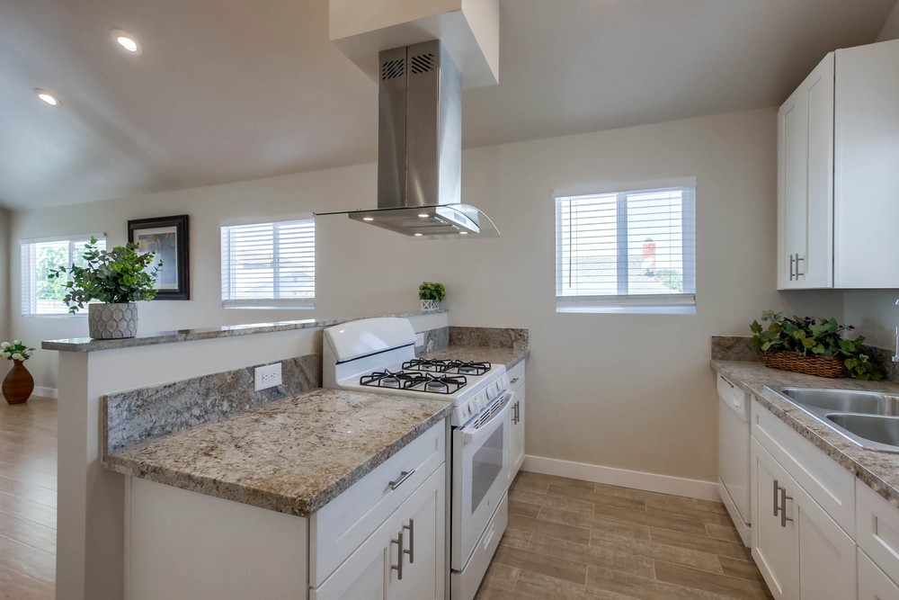 Virtual tour photo 10 of 20 for 2362 Casement St