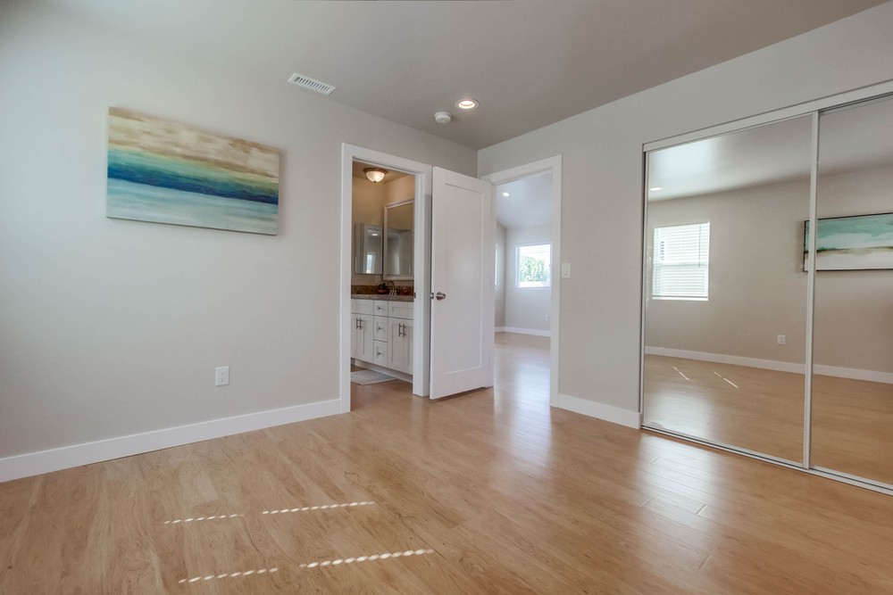 Virtual tour photo 14 of 20 for 2362 Casement St