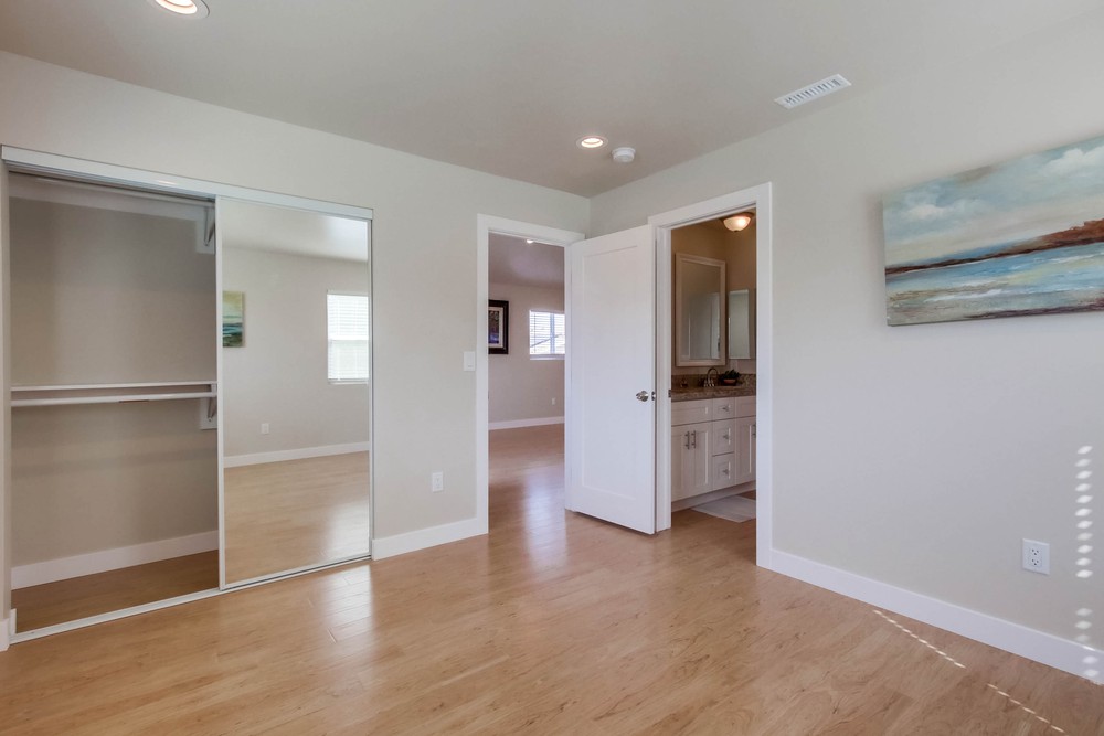 Virtual tour photo 16 of 20 for 2362 Casement St