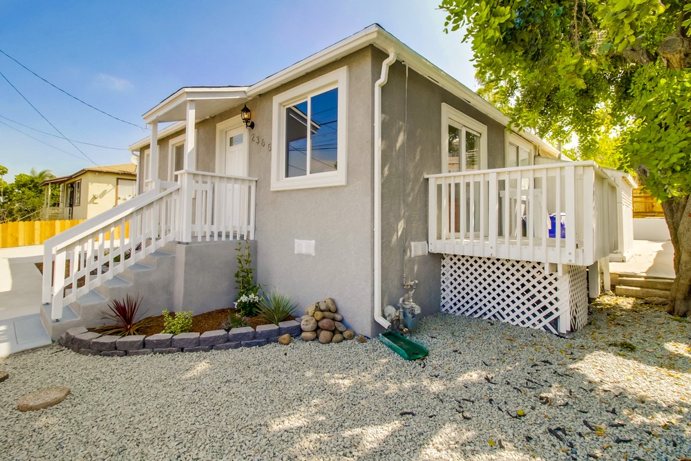 Virtual tour photo 4 of 45 for 2365 Comstock St