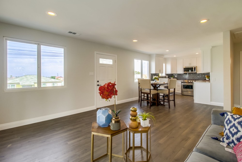 Virtual tour photo 7 of 45 for 2365 Comstock St
