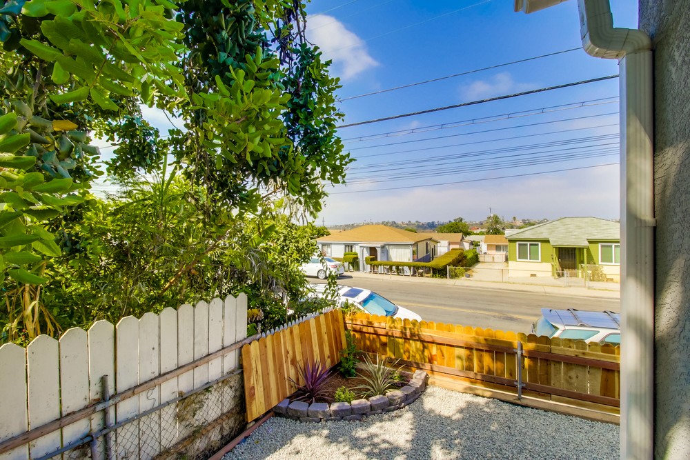 Virtual tour photo 16 of 45 for 2365 Comstock St