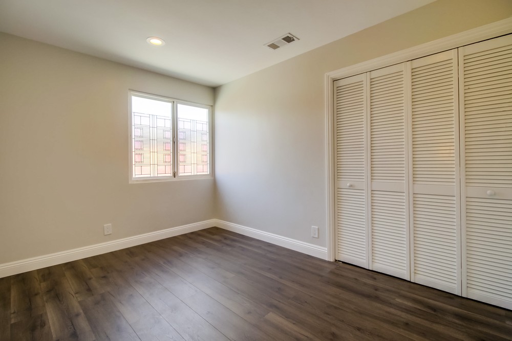 Virtual tour photo 23 of 45 for 2365 Comstock St