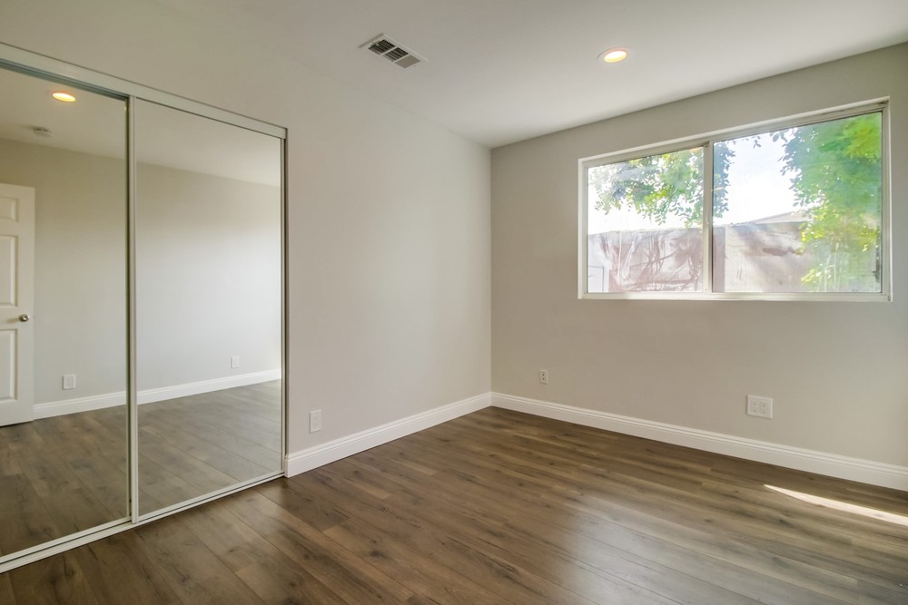 Virtual tour photo 26 of 45 for 2365 Comstock St