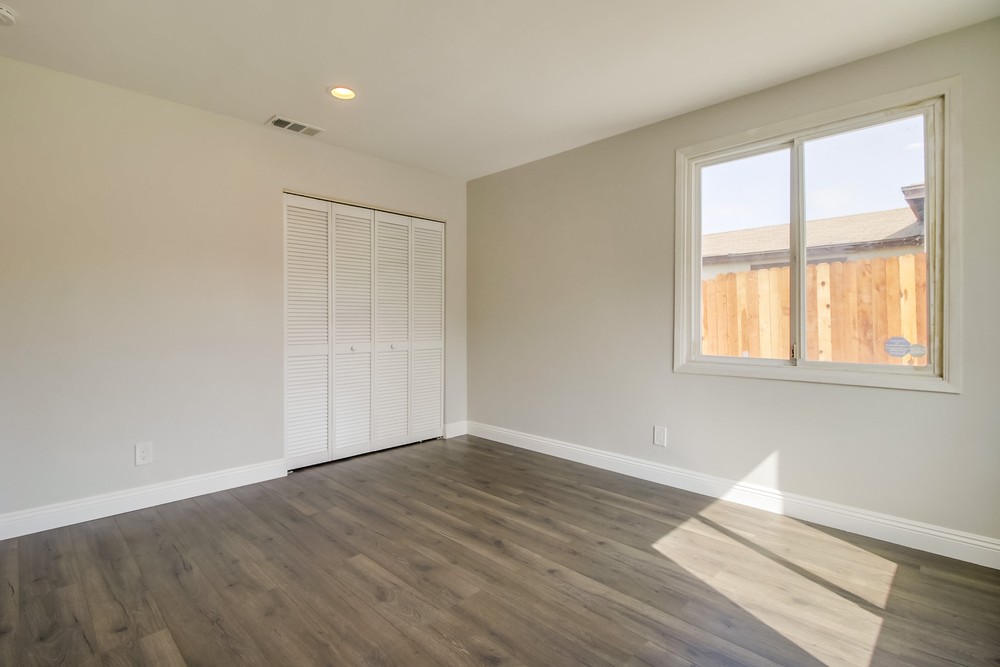 Virtual tour photo 30 of 45 for 2365 Comstock St
