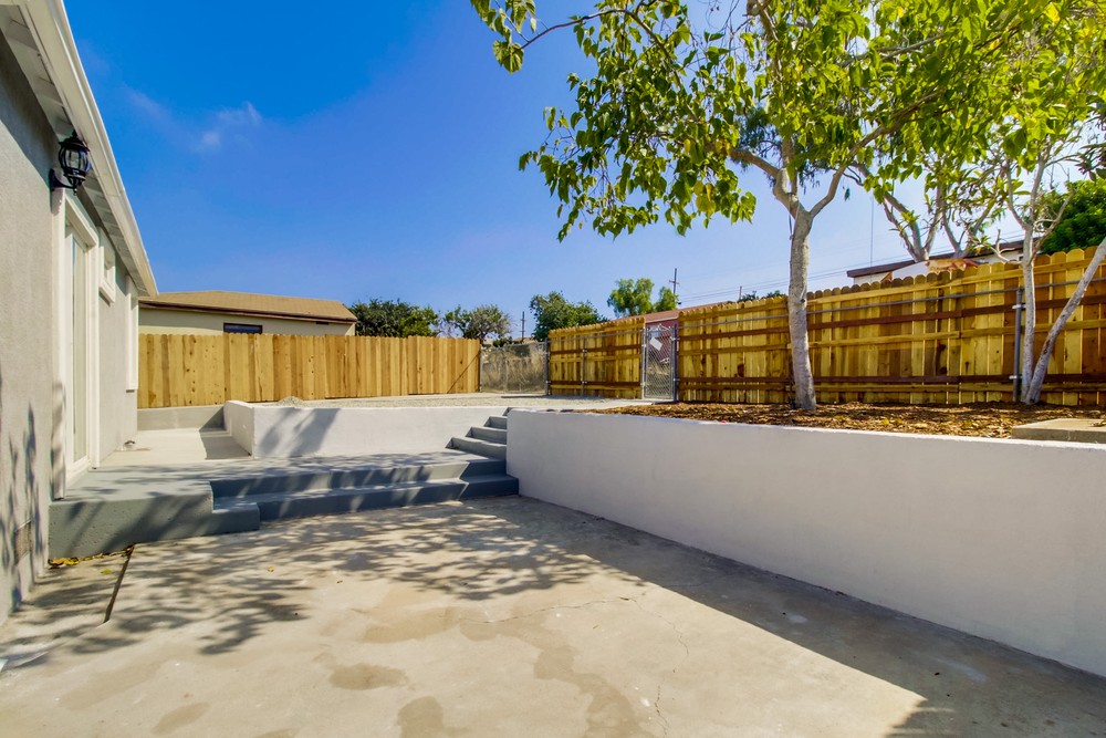 Virtual tour photo 34 of 45 for 2365 Comstock St