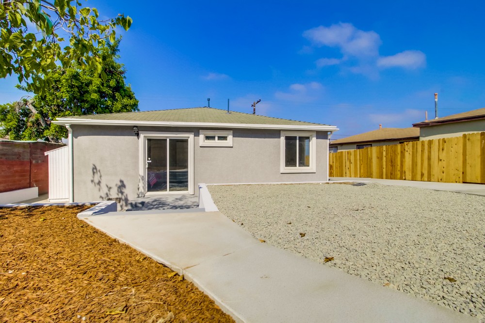 Virtual tour photo 37 of 45 for 2365 Comstock St