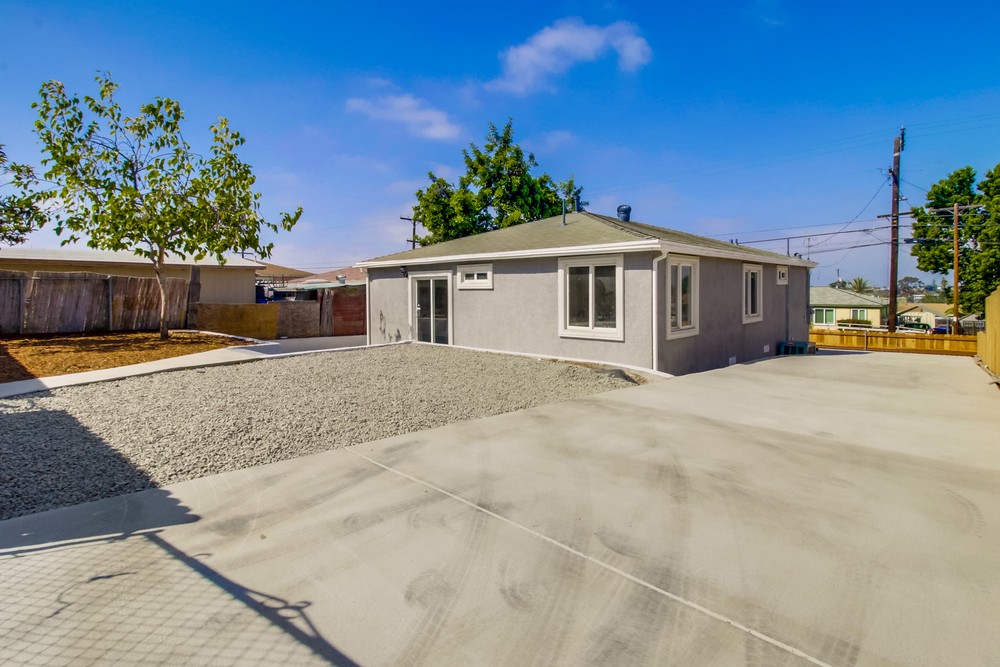 Virtual tour photo 39 of 45 for 2365 Comstock St