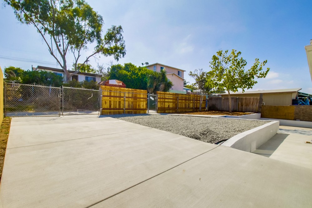 Virtual tour photo 40 of 45 for 2365 Comstock St