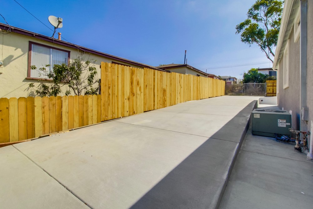Virtual tour photo 44 of 45 for 2365 Comstock St