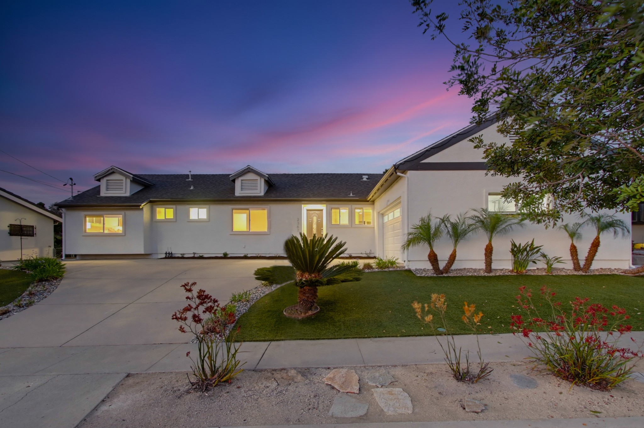 Virtual tour photo 3 of 67 for 2367 Salisbury Dr