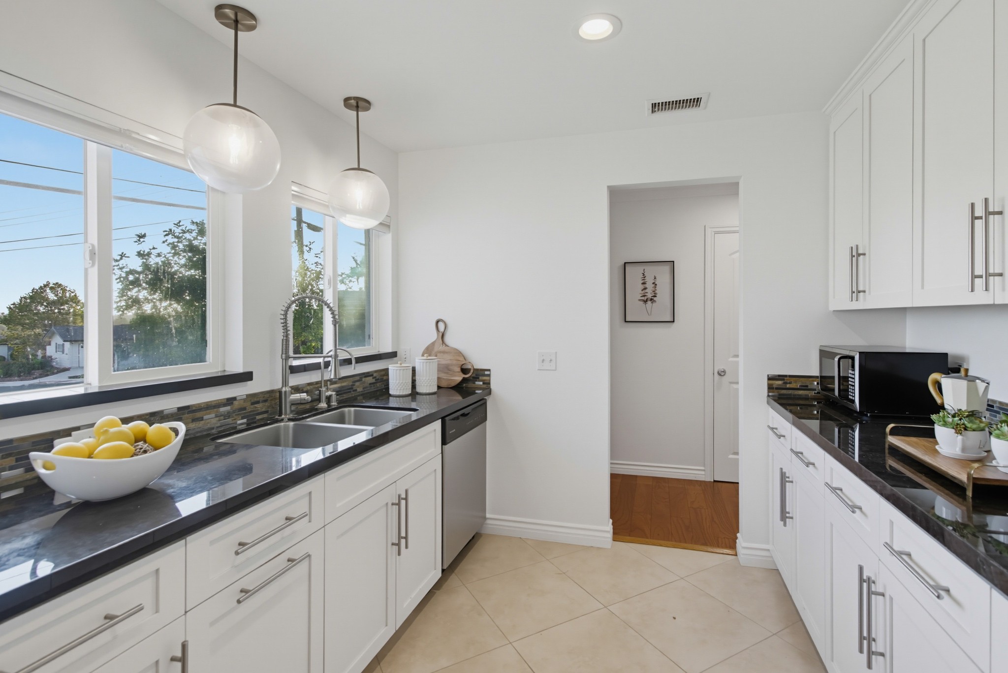 Virtual tour photo 26 of 67 for 2367 Salisbury Dr
