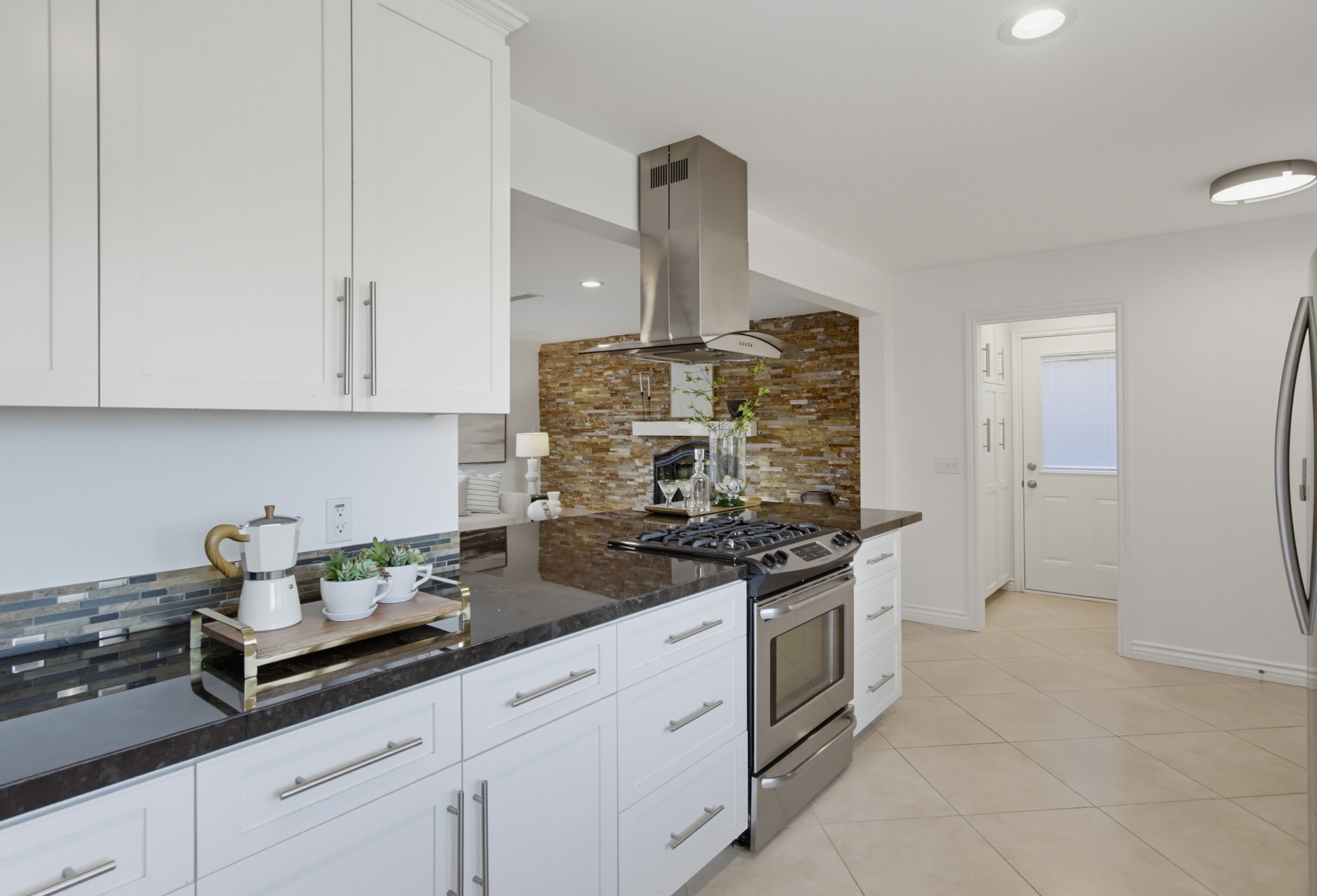 Virtual tour photo 28 of 67 for 2367 Salisbury Dr