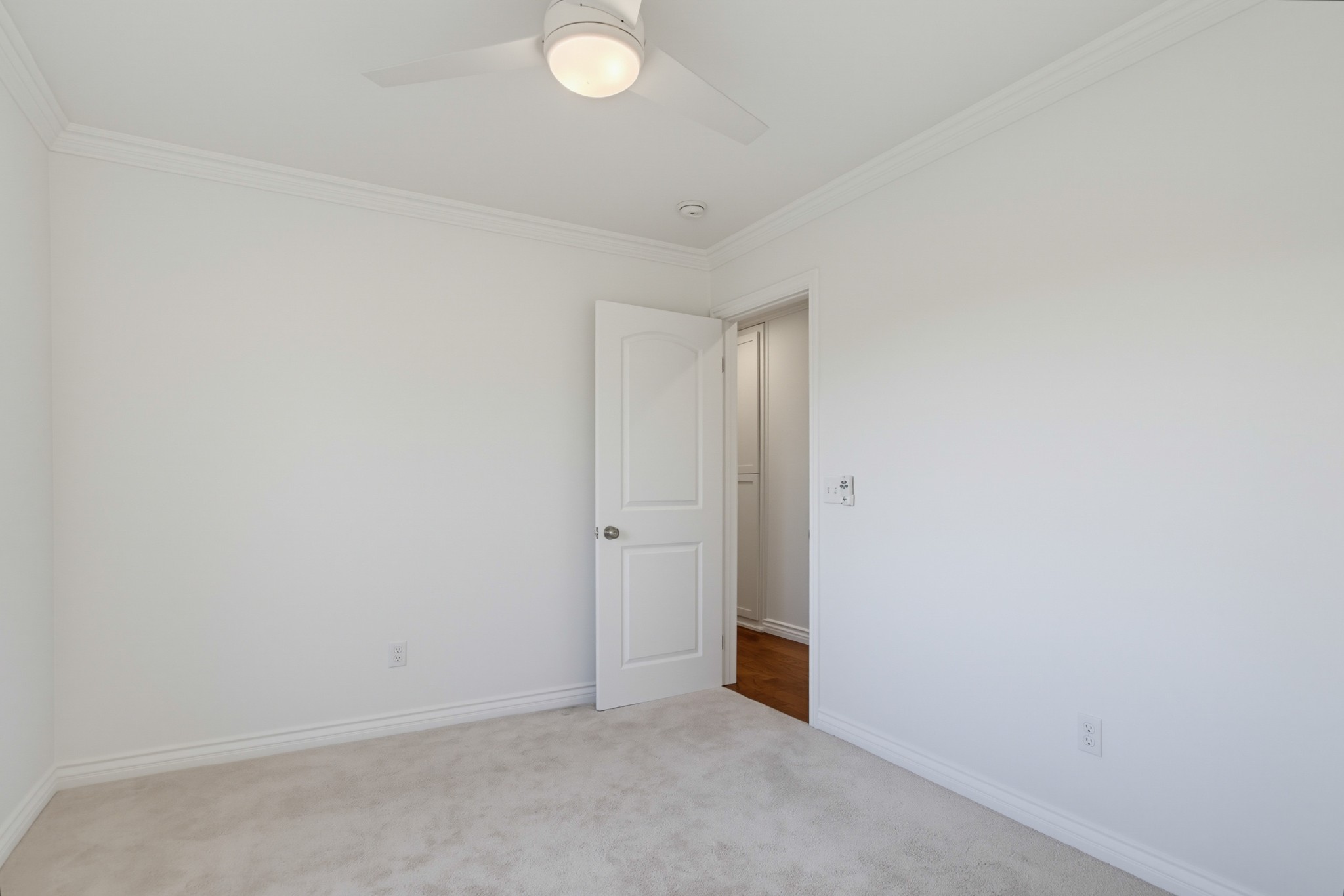 Virtual tour photo 51 of 67 for 2367 Salisbury Dr