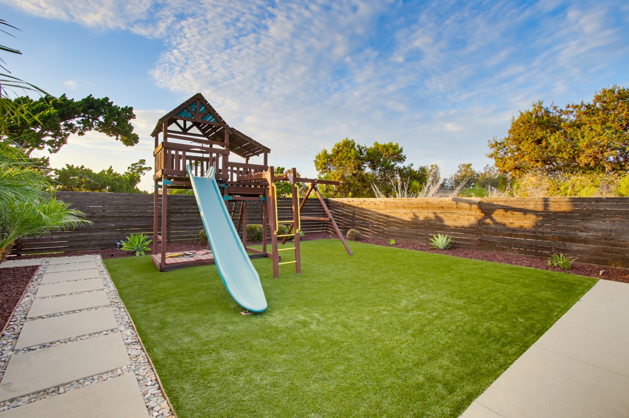 Virtual tour photo 65 of 67 for 2367 Salisbury Dr
