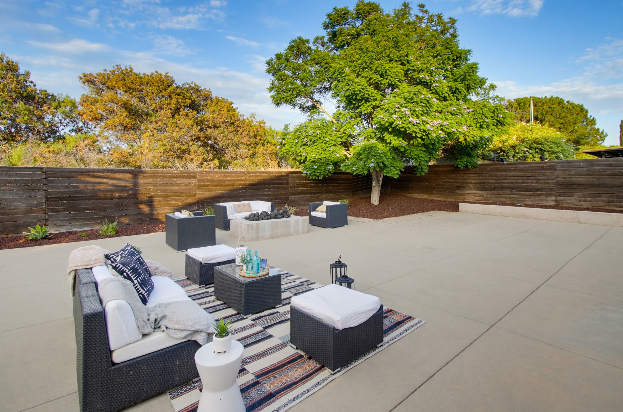 Virtual tour photo 67 of 67 for 2367 Salisbury Dr