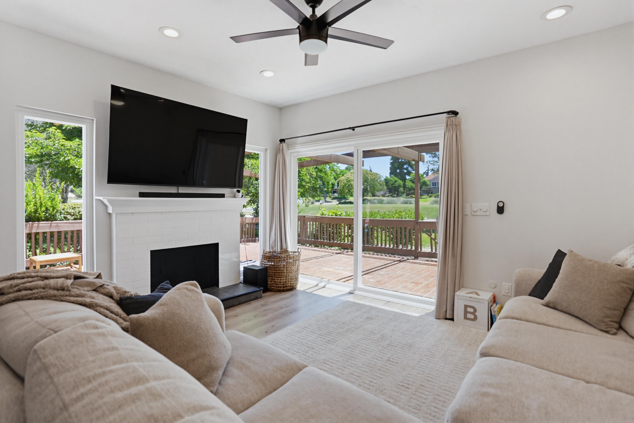 Virtual tour photo 7 of 45 for 23671 Country Villa Rd