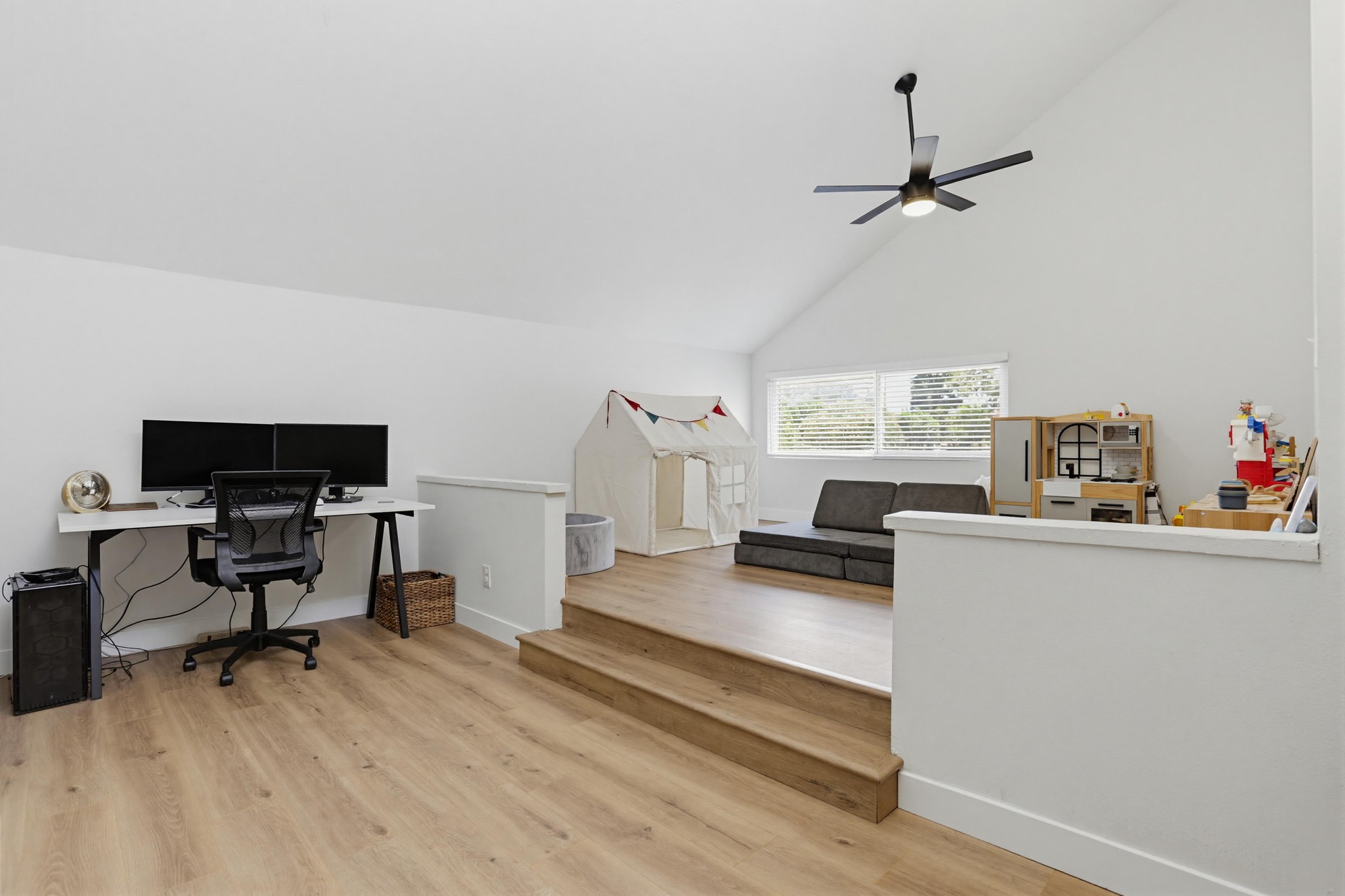 Virtual tour photo 23 of 45 for 23671 Country Villa Rd