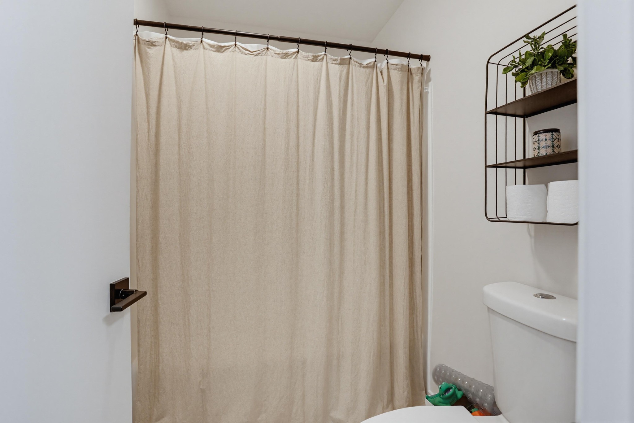 Virtual tour photo 32 of 45 for 23671 Country Villa Rd