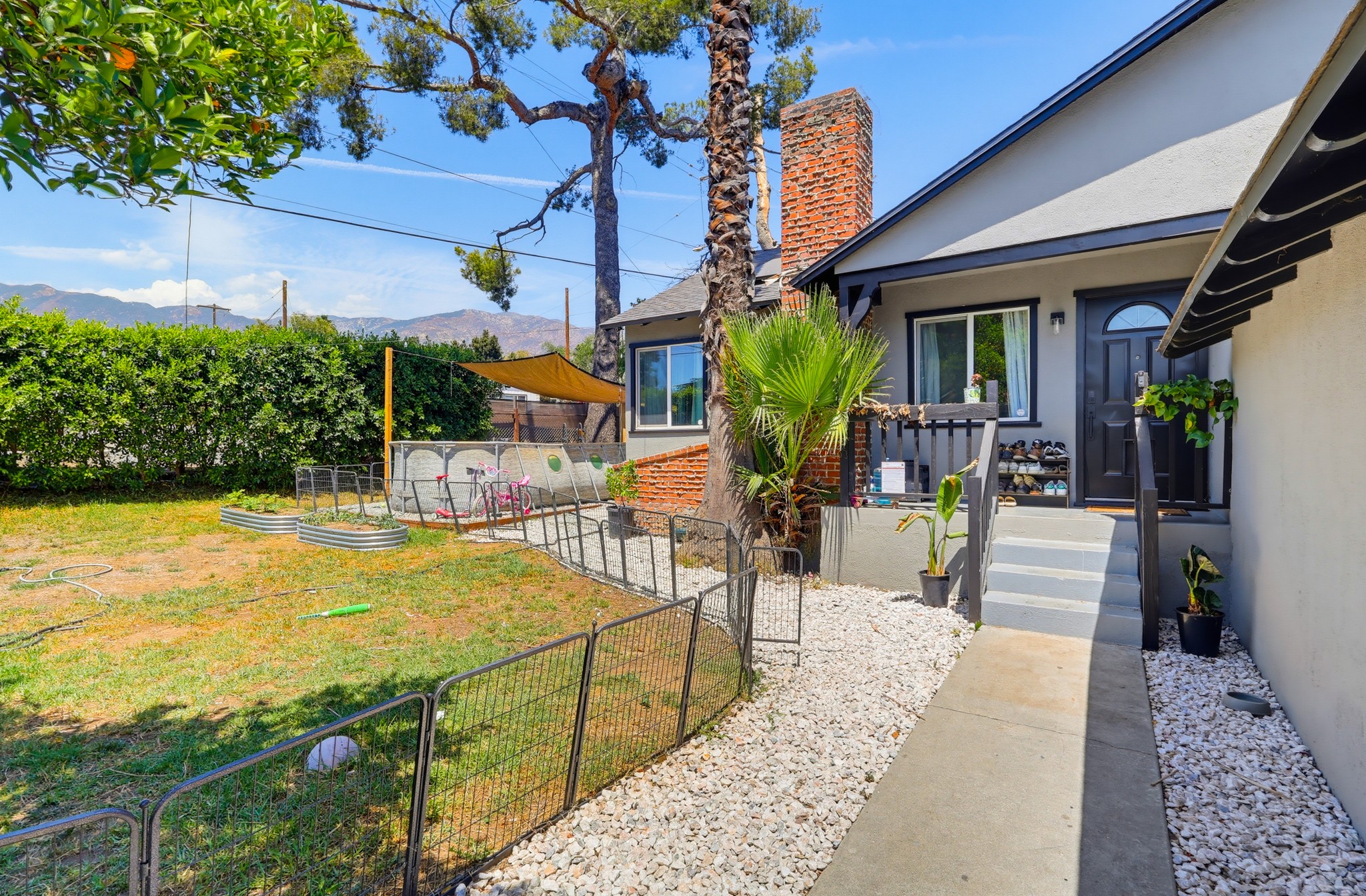 Virtual tour photo 5 of 77 for 2368 Glenrose Ave