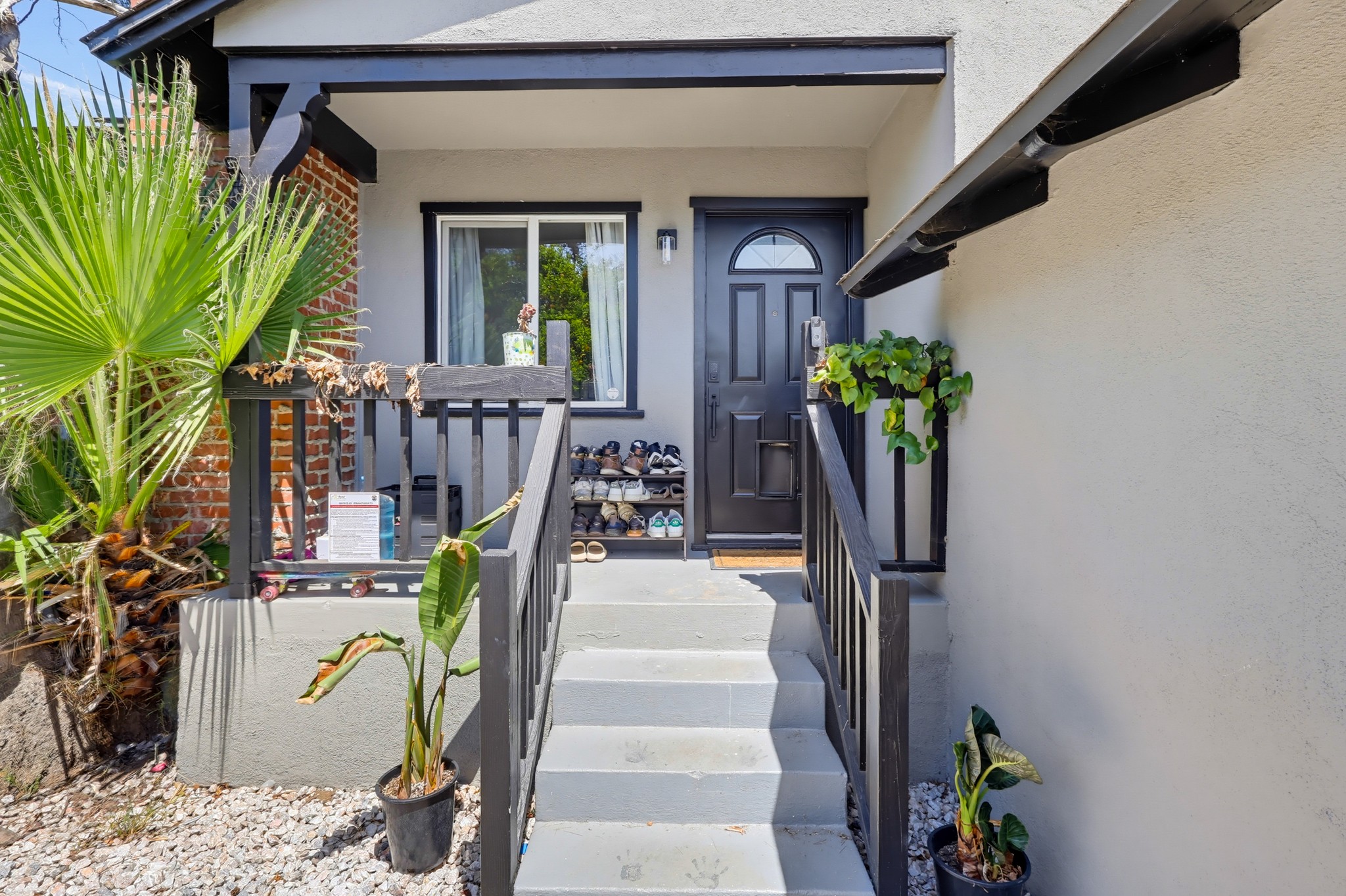 Virtual tour photo 6 of 77 for 2368 Glenrose Ave