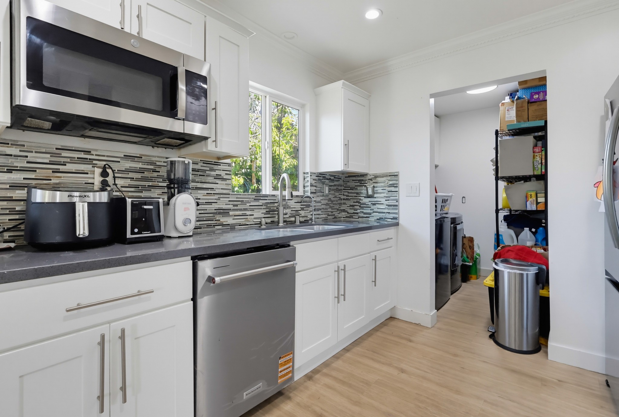 Virtual tour photo 18 of 77 for 2368 Glenrose Ave