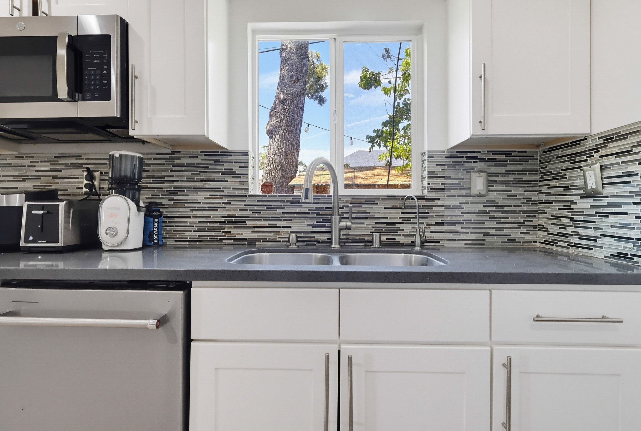 Virtual tour photo 19 of 77 for 2368 Glenrose Ave